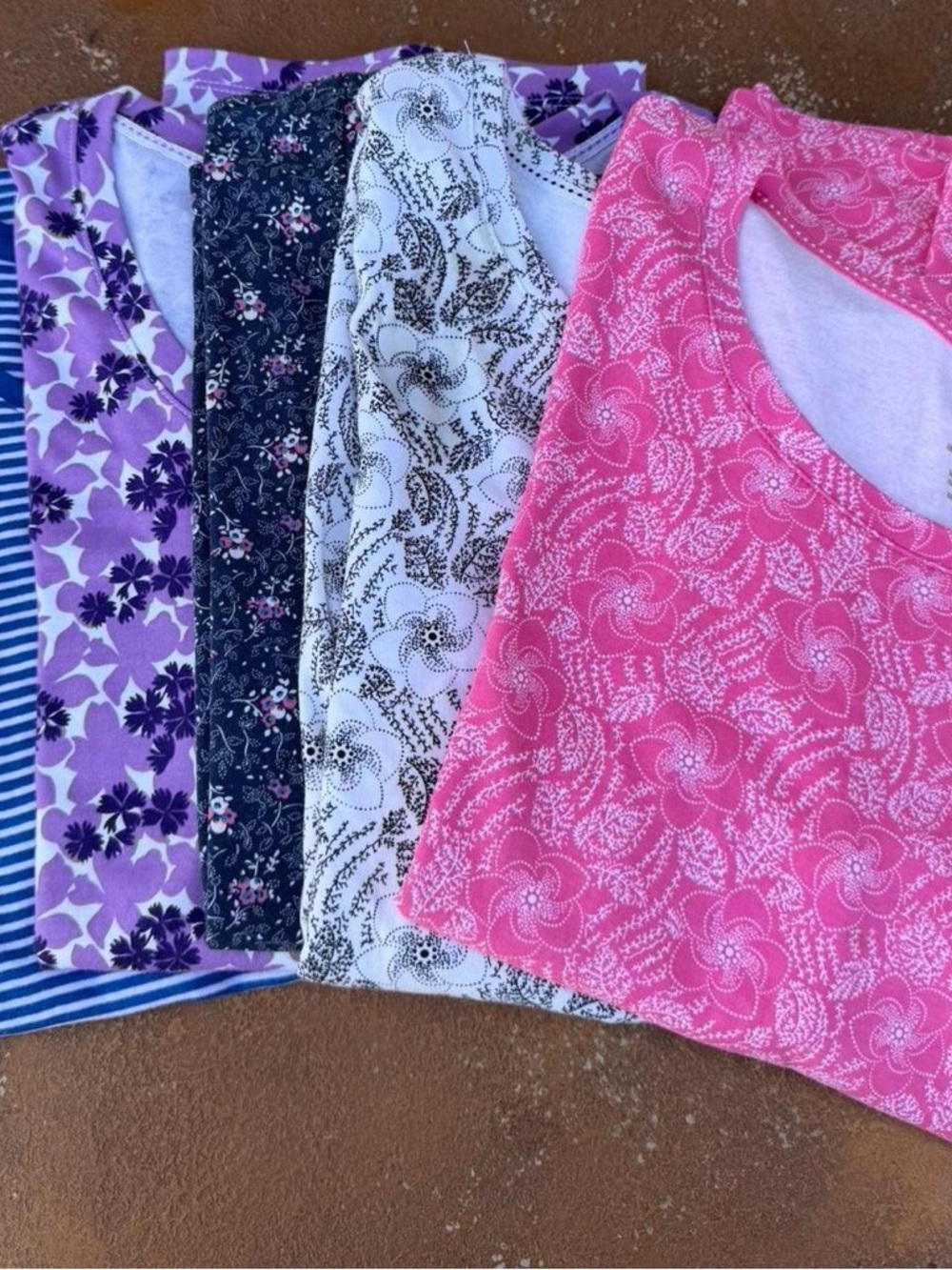 White Stag multicoloured cotton basic t-shirts bundle Size XL / basically new
